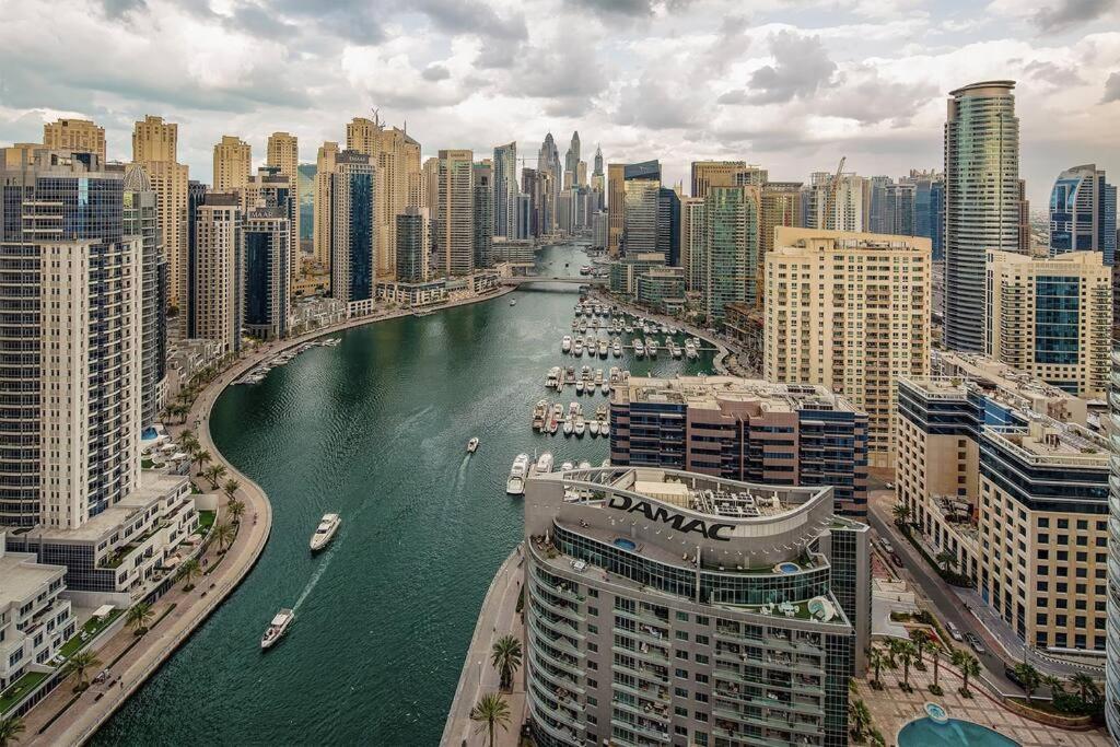 La Buena Vida Holiday Homes - Beach Front Very Spacious, Luxe And Modern 3 Bedroom With Full Kitchen In Jbr , 3 Min To The Jbr Beach Dubai Marina And Tram Station Εξωτερικό φωτογραφία
