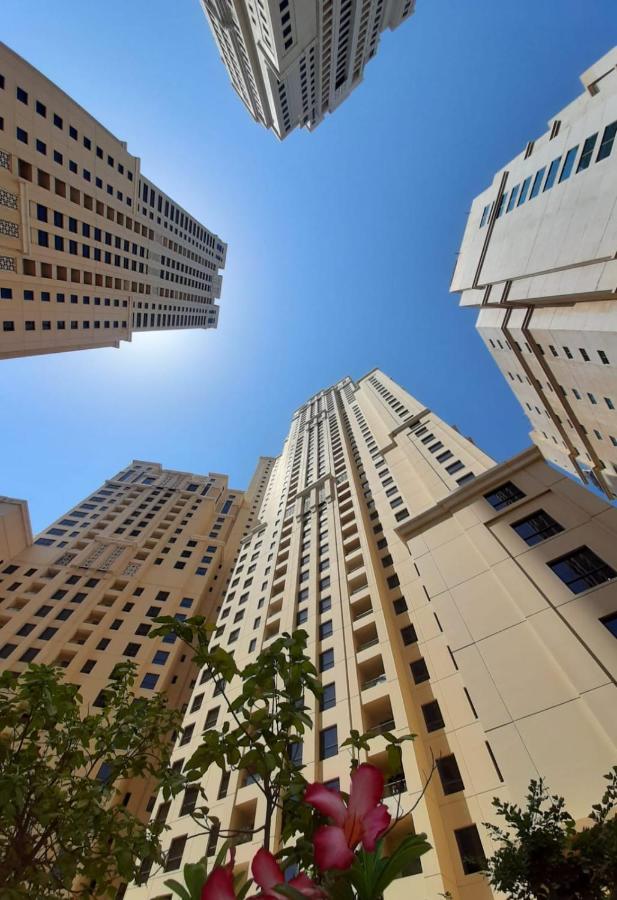 La Buena Vida Holiday Homes - Beach Front Very Spacious, Luxe And Modern 3 Bedroom With Full Kitchen In Jbr , 3 Min To The Jbr Beach Dubai Marina And Tram Station Εξωτερικό φωτογραφία