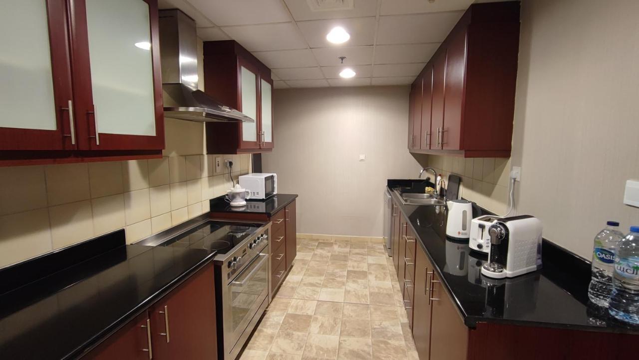 La Buena Vida Holiday Homes - Beach Front Very Spacious, Luxe And Modern 3 Bedroom With Full Kitchen In Jbr , 3 Min To The Jbr Beach Dubai Marina And Tram Station Εξωτερικό φωτογραφία